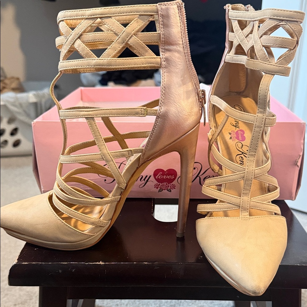 Penny Loves Kenny Beige Rose Gold Gladiator Strappy Heels Y1761 Cross 7